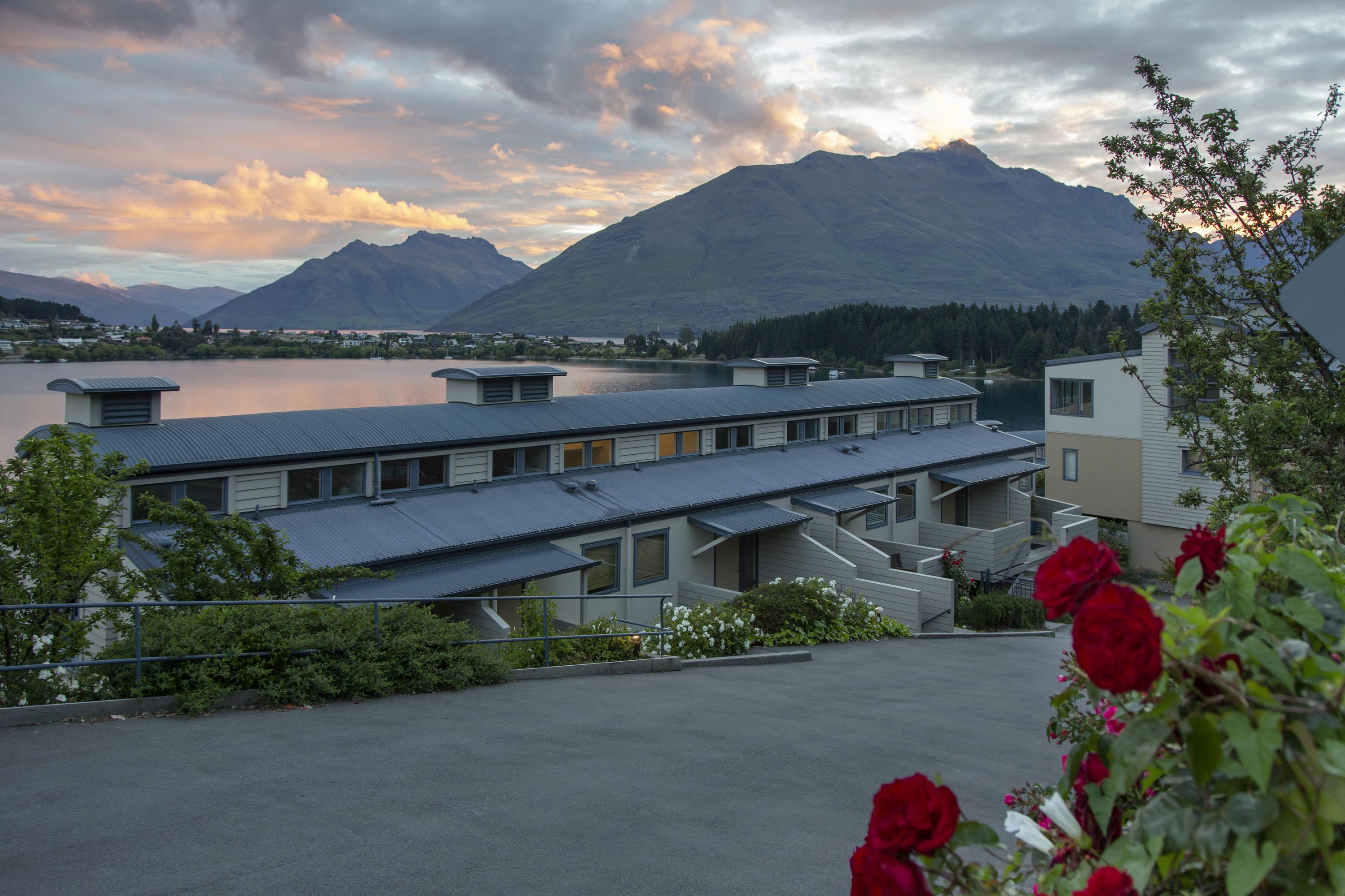 Peppers Beacon Aparthotel Queenstown Buitenkant foto